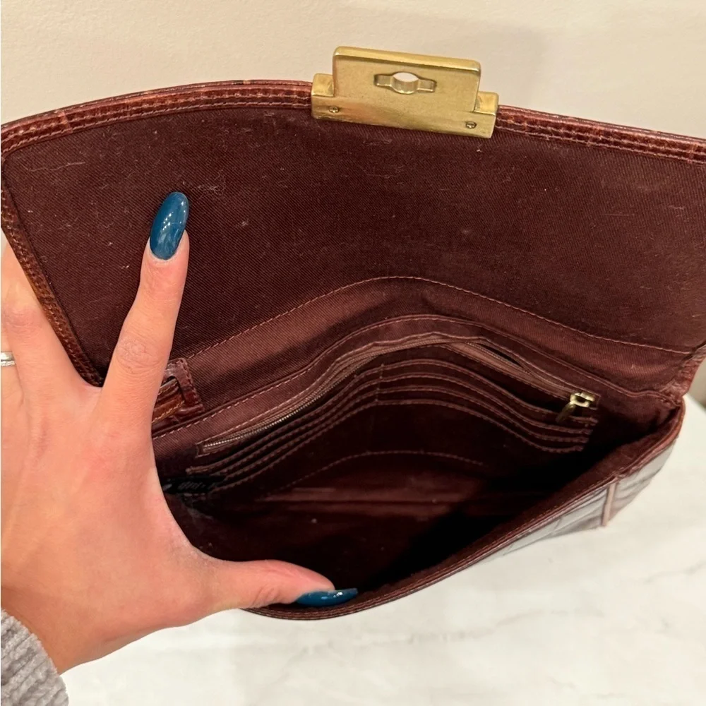 🔥Fossil Brown Crocodile-Embossed Clutch EUC🔥
